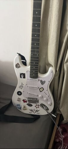 electric guitar 