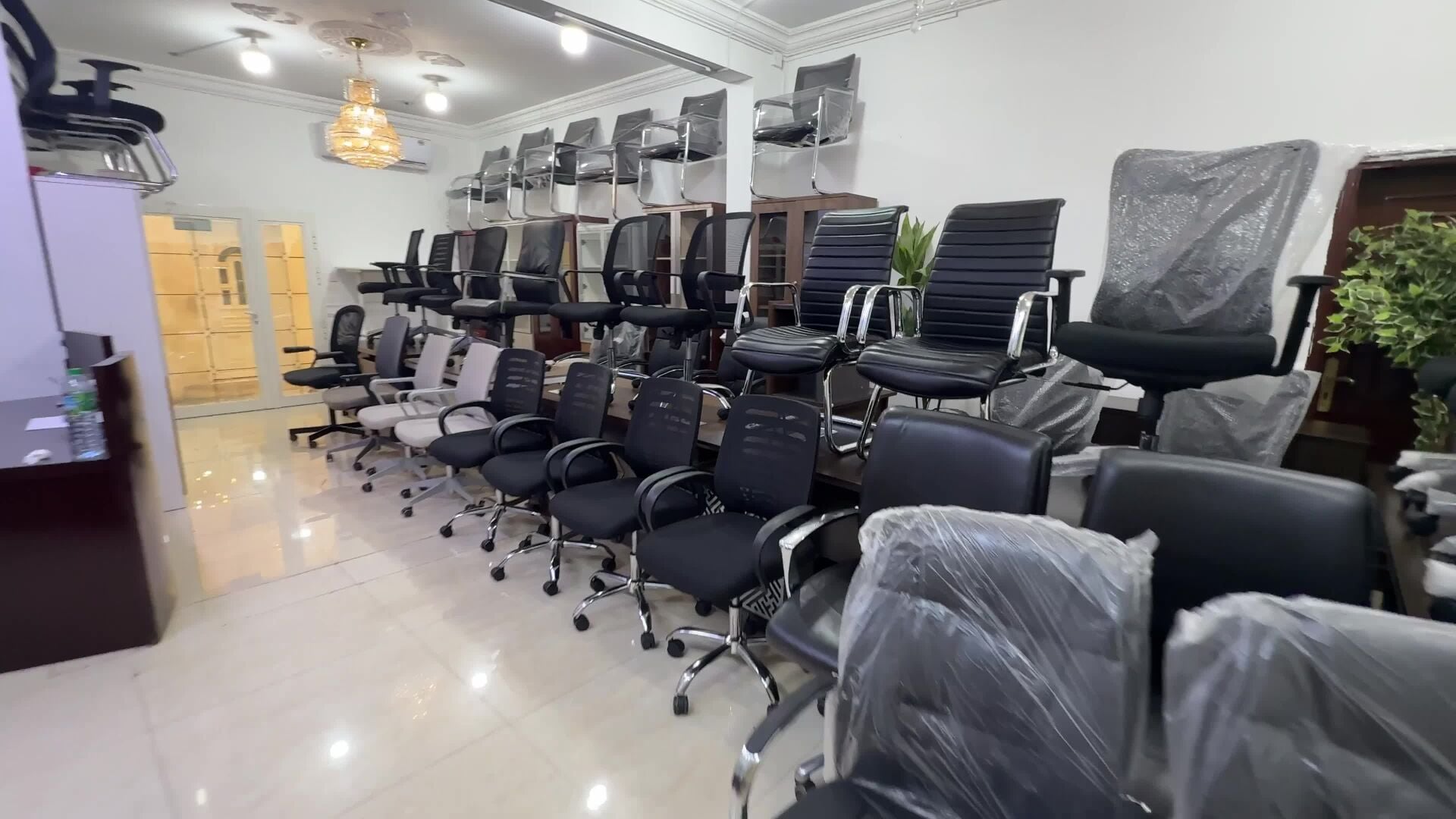 Used office furniture sales 