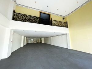 SHOP FOR RENT SALWA ROAD ABUHAMOUR