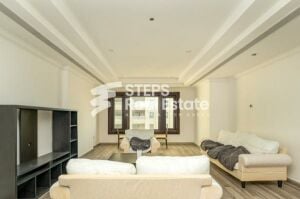 Apartment in Prime Pearl Location