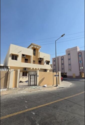 للبيع عماره في المطار القديم
