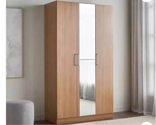 Home centre 3 door wardrobe for sal