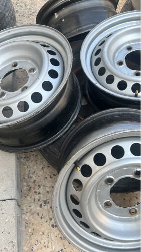 ٤شنابر ١٧ 