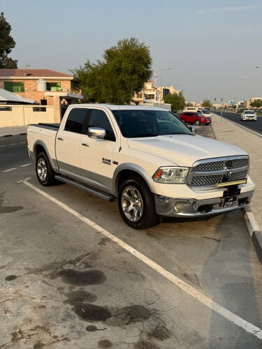 Dodge ram laramie 2014