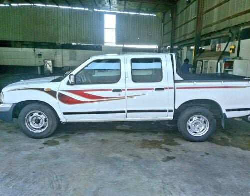 Nissan pickup GL automatic