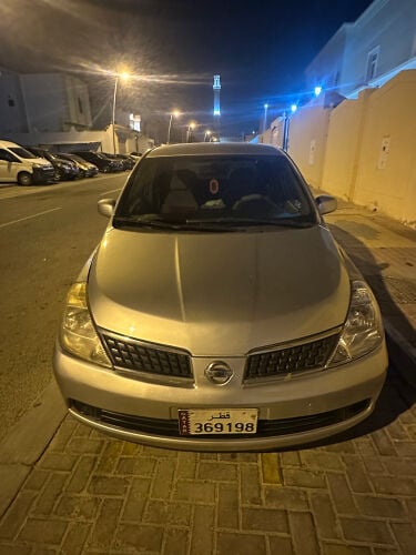 Nissan car 2008