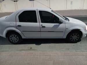 Renault Logan 2013.