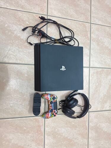 PS4 with headphones,charger