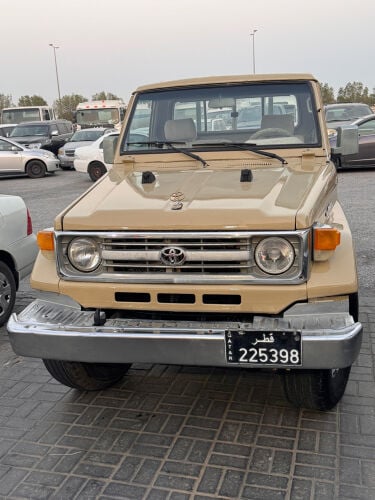 Land Cruiser pick fj 75 chass class