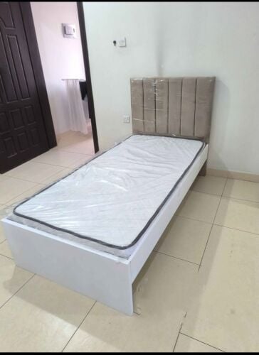bed space available in najma