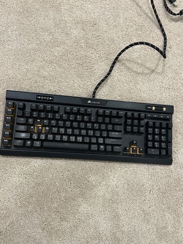 Corsair K95 RGB Platinum gaming key