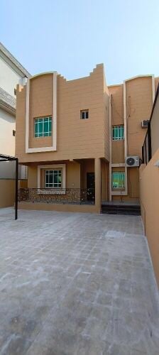 Villa for rent in Al Kheesa