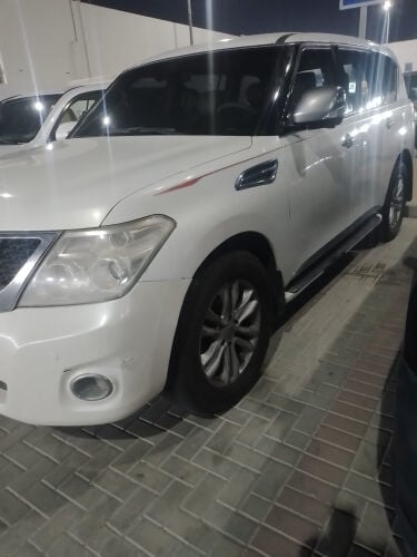 نيسان باترول ال اي بحاله جيده جدا