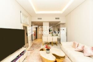 Apartment for sale in Fox Hills