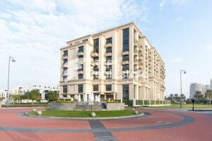 Luxury 1BR in The Pearl