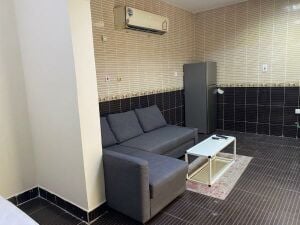 Spacious FF Studio near metro link