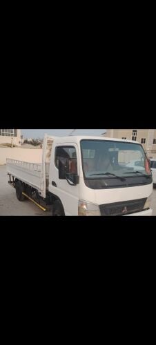 Canter truck for transporting furni
