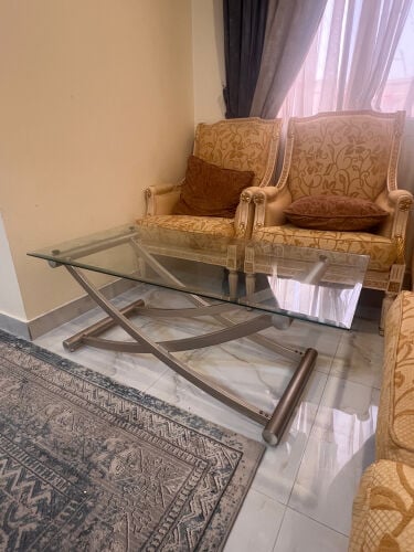 للبيع 
