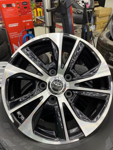 Land Cruiser Rim18 4pc