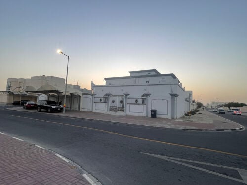 للبيع فيلا بالهلال بسعر لقطه