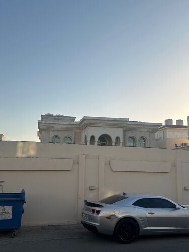 للبيع فيلا1260م مدخول21الف