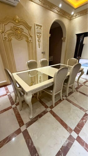 Dining table 