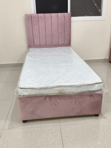 نبيع جميع أنواع مراتب الأسرة والخ