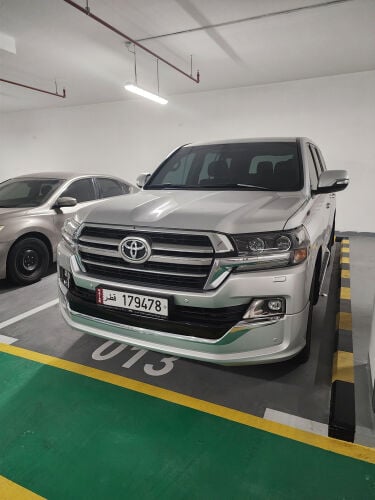 Land Cruiser GXR grand turning 
