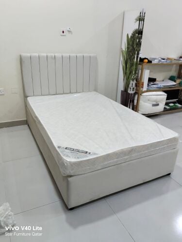 نحن نبيع جميع أنواع الأثاث الجديد