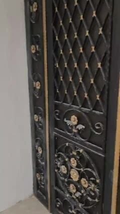 للايجار فلل داخل مجمع ام صلال علي
