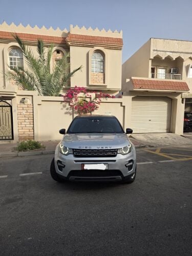 7-seater Discovery Sport HSEsi4