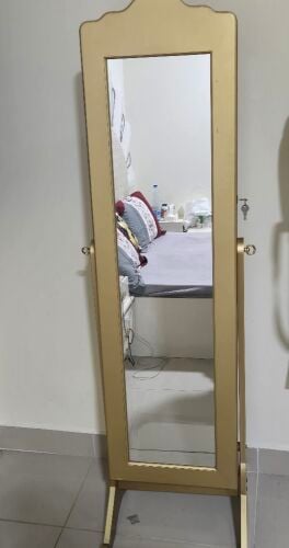 Standing jewelry Mirror with Lock