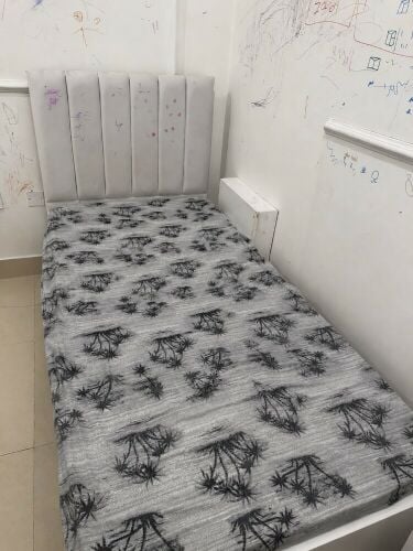 single bed with mattress