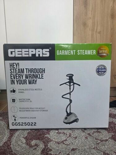 Geepas Garment Steamer GGS25022