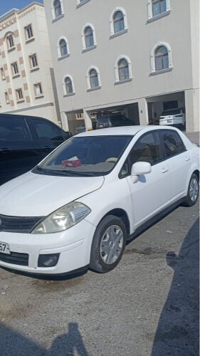 Nissan tilda 2012