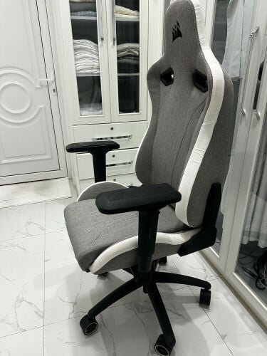 Gaming chair excellent condition