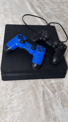 ps4 for sale in very good condition