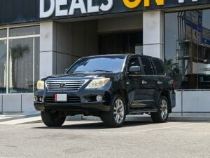 Lexus LX 570 2011