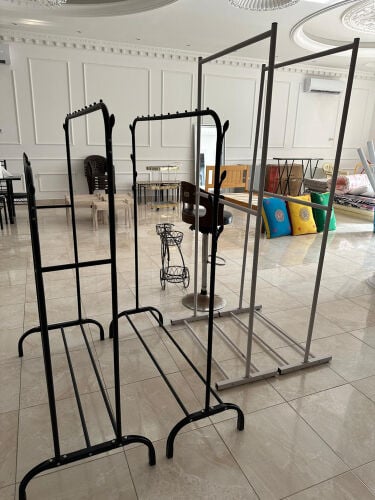 clothes hanging racks
