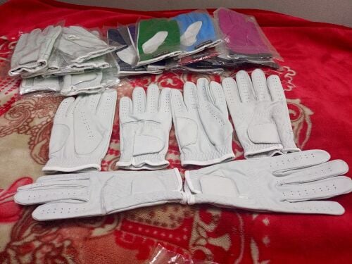 Golf gloves