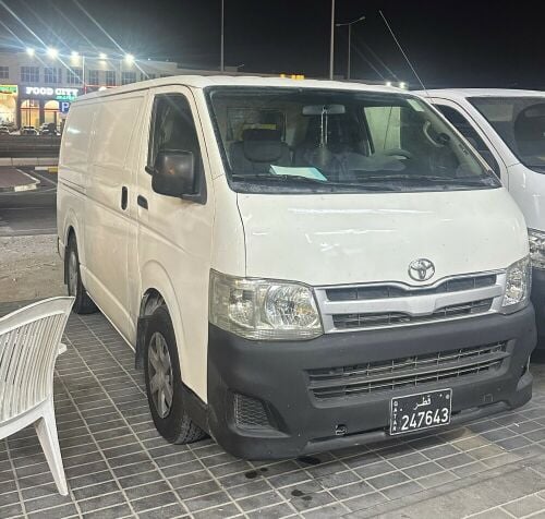 2013 hiace