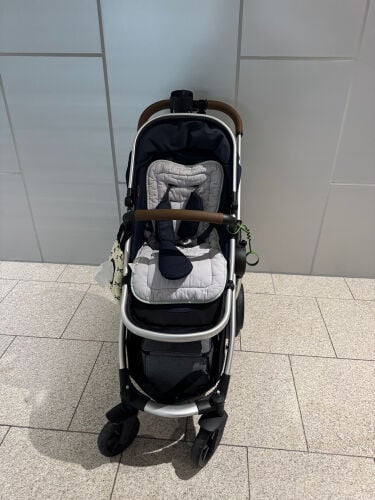 stroller 