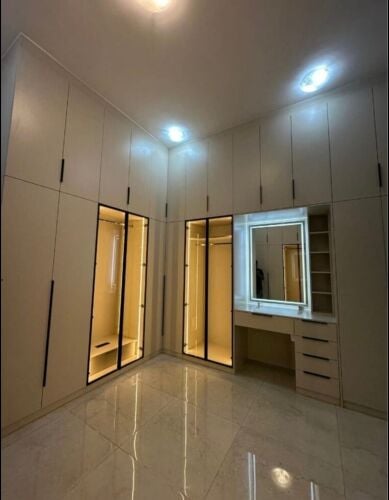 Modern Wardrobe Design & Installati