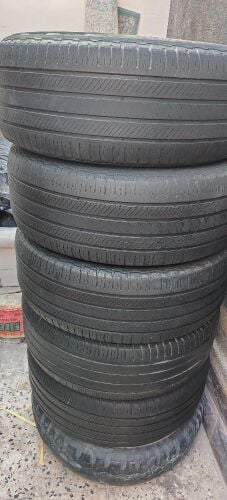 تواير ميشلان للبيع