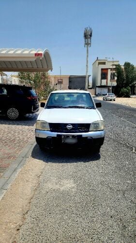 Nissan pickup 2015