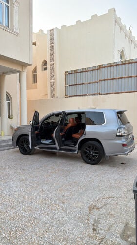 لكزس كركي نظيف موتر بيت