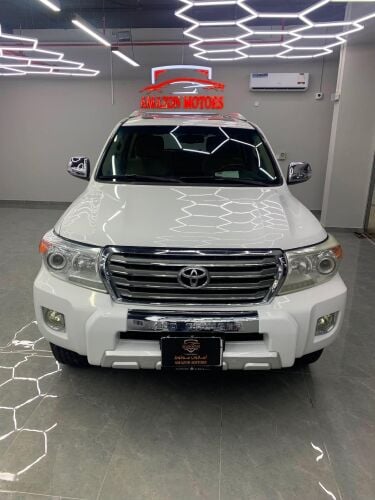 Toyota Land Cruiser GXR Automatic