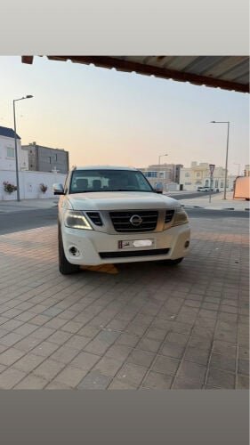 نيسان بلاتينيوم للبيع 