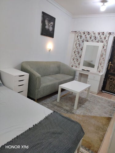 ستوديو مفروش نظيف ب1900 بمريخ !!