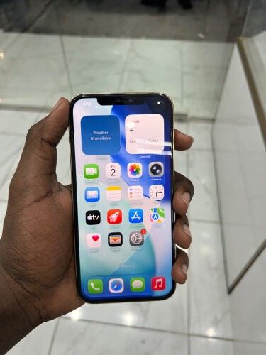 ايفون ١٢ برو ماكس للبيع